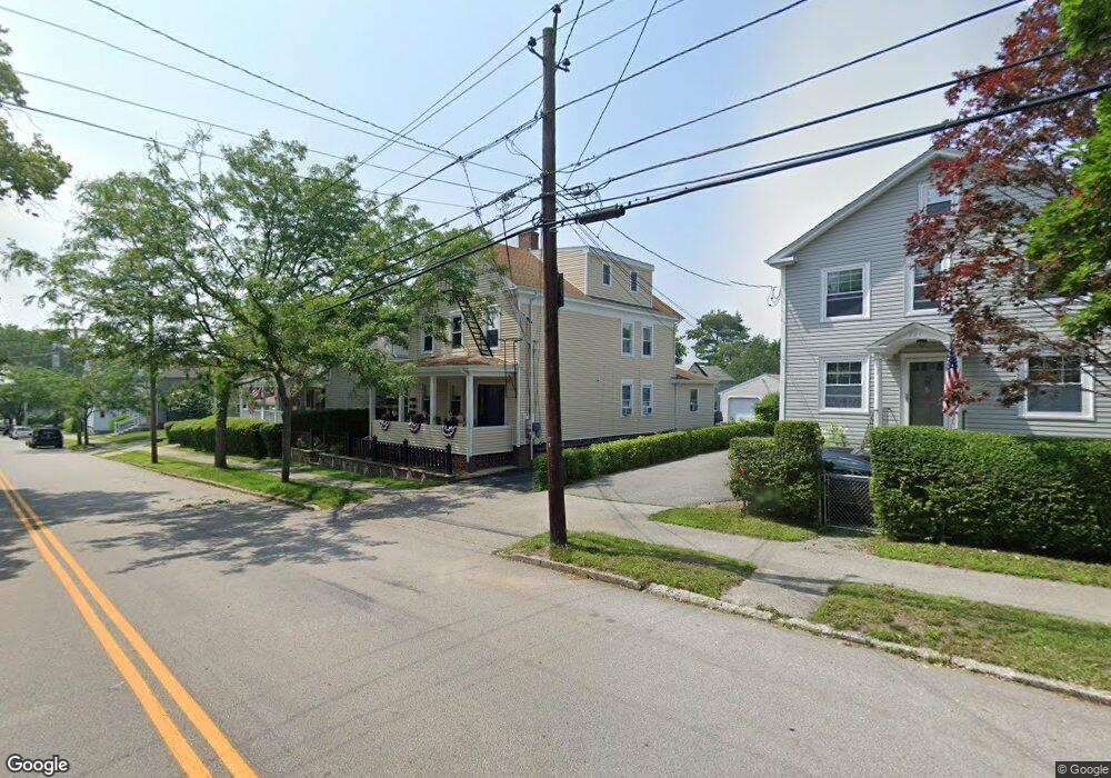 117 Bay View Ave unit 1, Bristol, RI 02809 - photo 1