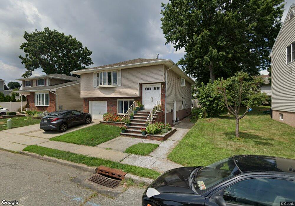 4 Jane Ct, Secaucus, NJ 07094 - photo 1