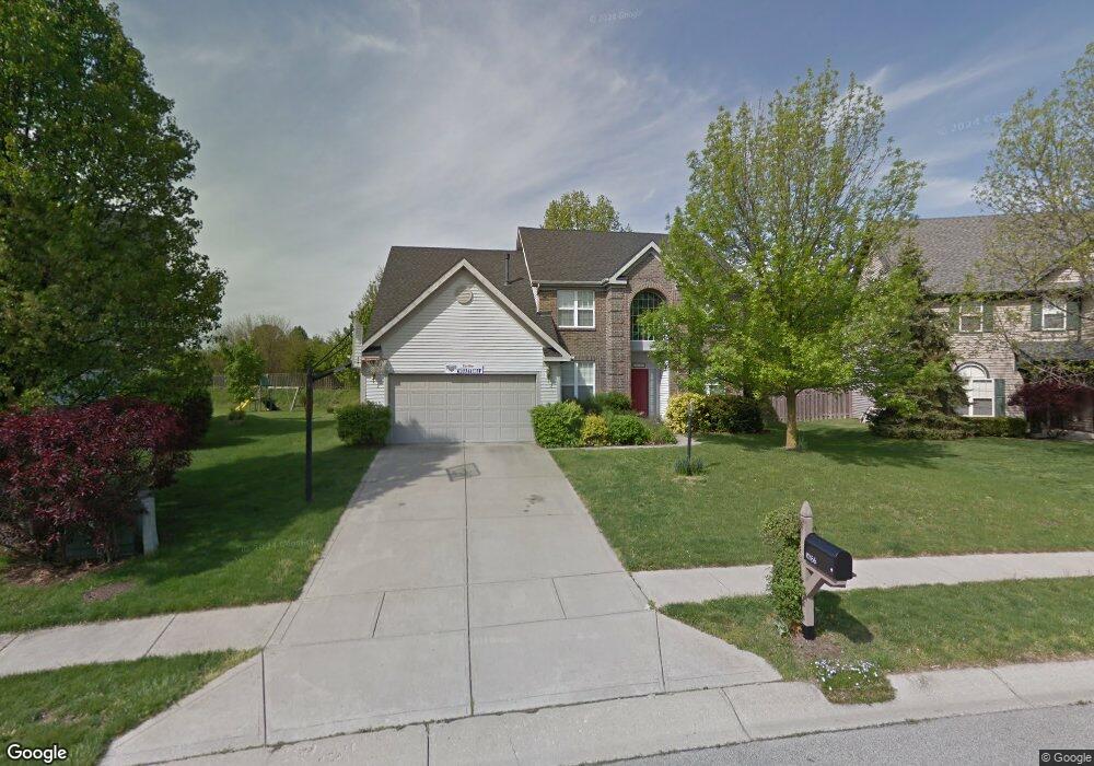 10166 Hawks Lake Dr, Fishers, IN 46037 - photo 1