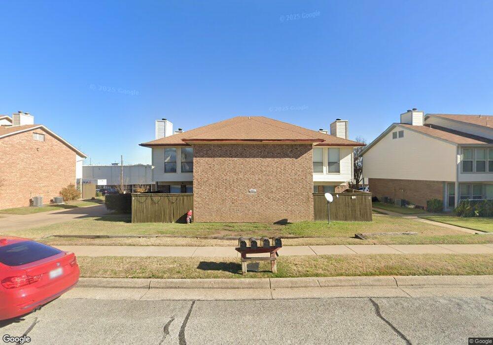 2801 Meadow Park Dr unit 2809, Bedford, TX 76021 - photo 1