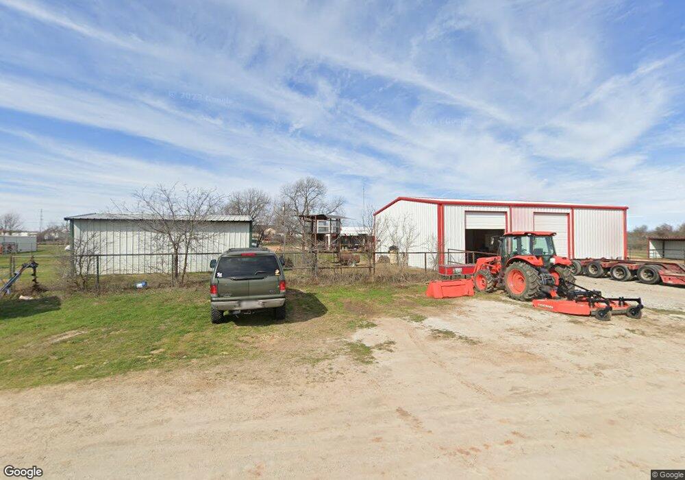 518 Scroggins Rd, Springtown, TX 76082 - photo 1