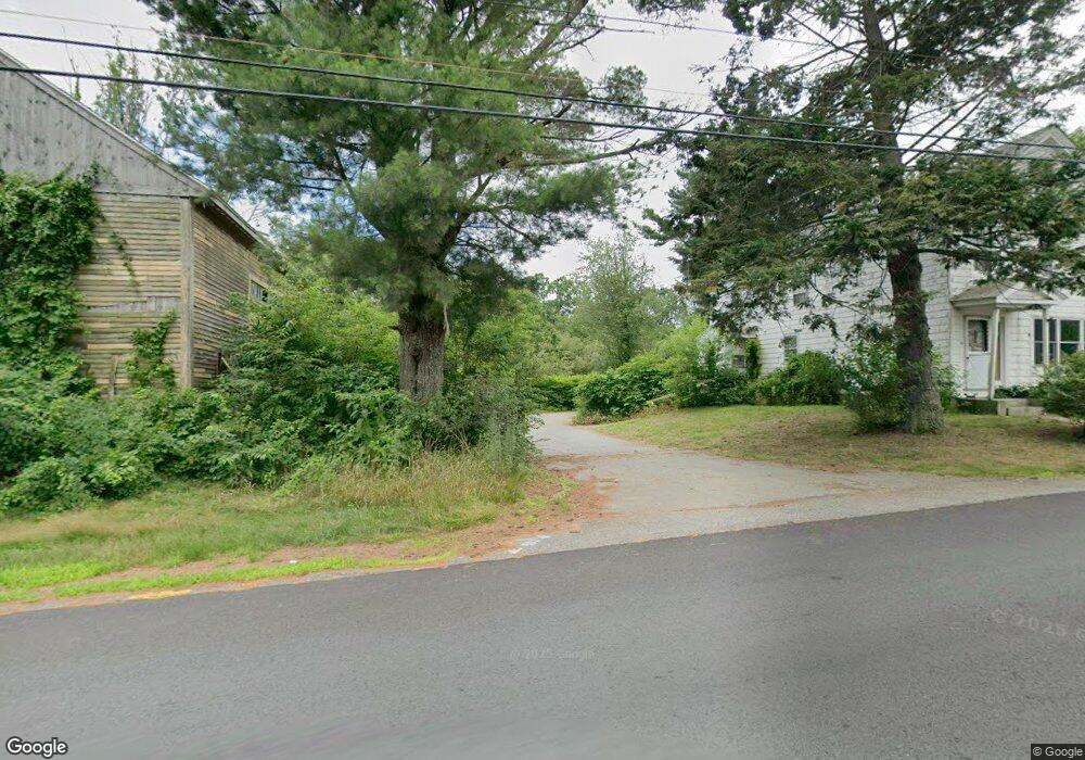 583 Methuen St, Dracut, MA 01826 - photo 1