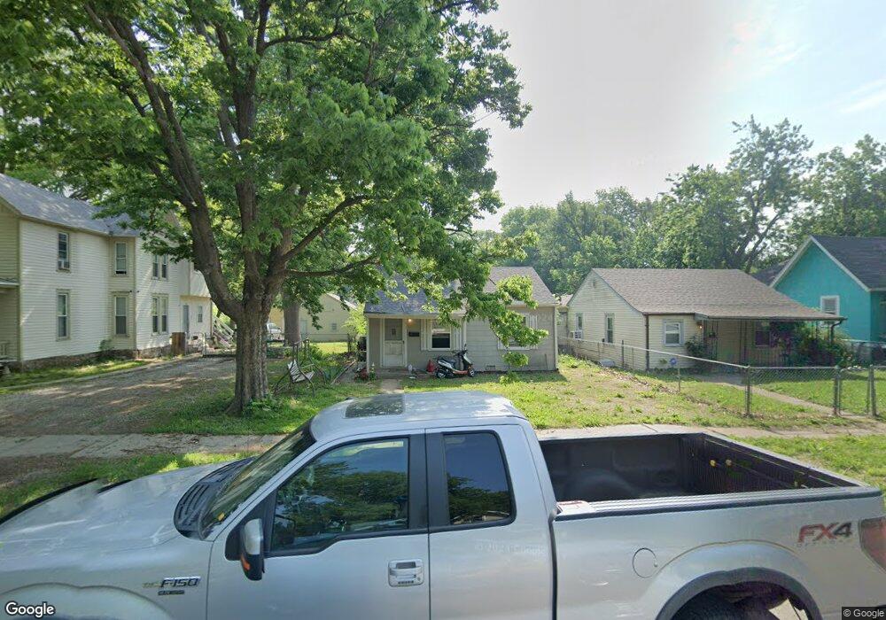 2024 SW Lane St, Topeka, KS 66604 - photo 1