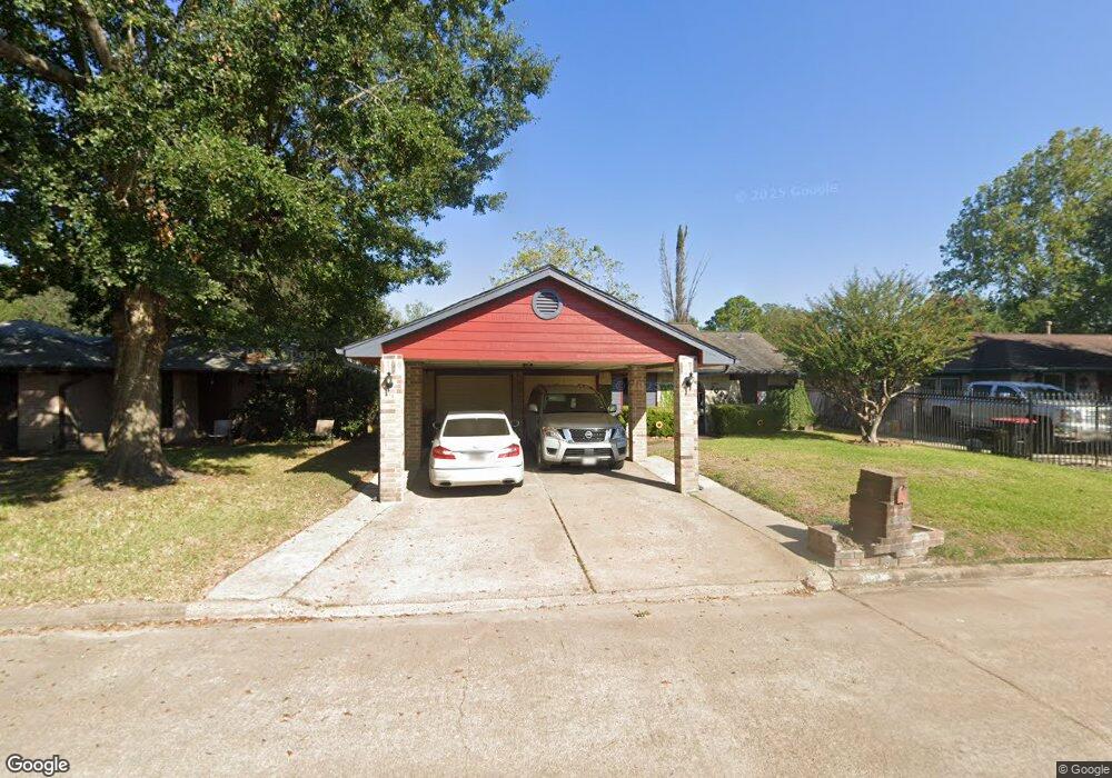 10218 Scotsbrook Dr, Houston, TX 77038 - photo 1