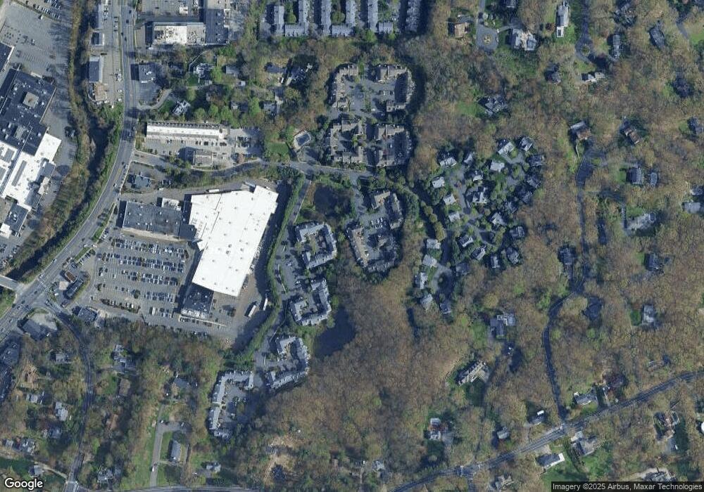 308 Foxboro Dr, Norwalk, CT 06851 - photo 1