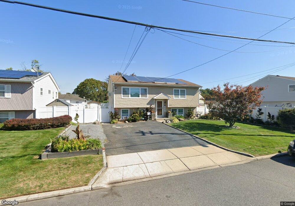 349 29th St, Copiague, NY 11726 - photo 1