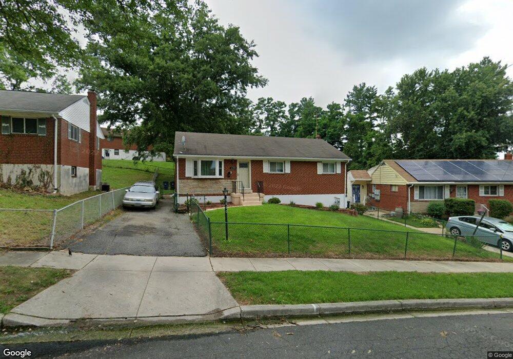 6524 Rolling Ridge Dr, Capitol Heights, MD 20743 - photo 1