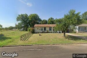 604 Clark Ave, Comanche, OK 73529