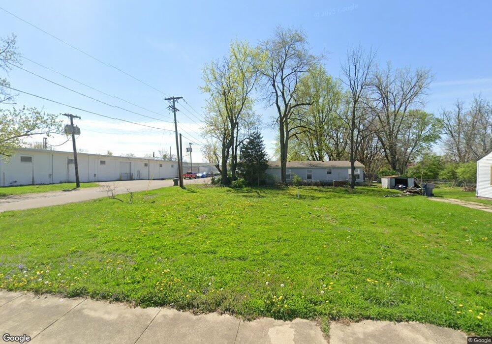 1909 W 18th St, Anderson, IN 46016 - photo 1