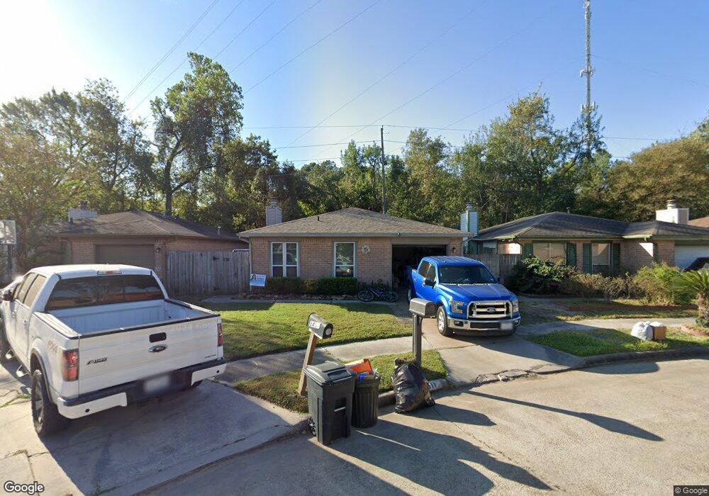 8411 E Ridge Dr, Houston, TX 77040 - photo 1