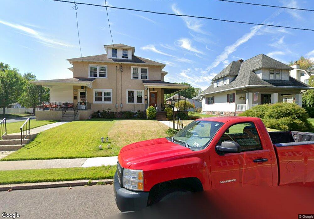 902 Derstine Ave, Lansdale, PA 19446 - photo 1