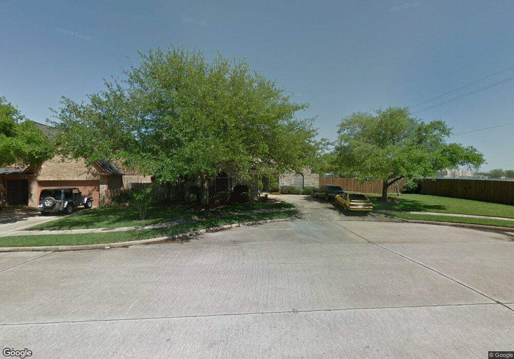 4013 Dogwood Dr, Pearland, TX 77584 - photo 1