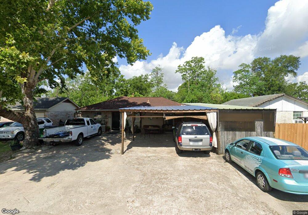 7019 Sunnyhill St, Houston, TX 77088 - photo 1