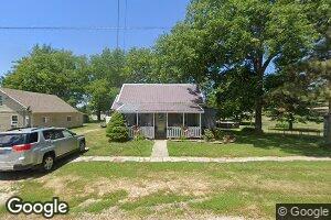 1268 Bainbridge St, Barry, IL 62312