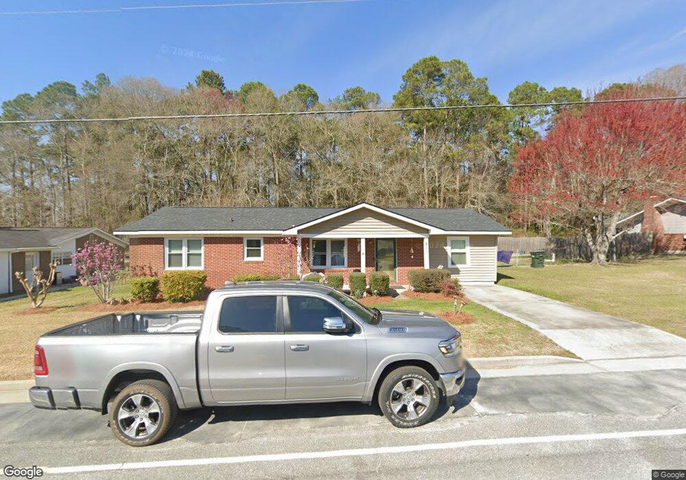 811 Eddie St, Claxton, GA 30417 - photo 1