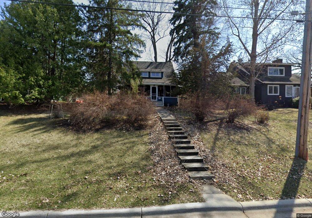 423 Lafayette Ave, Excelsior, MN 55331 - photo 1