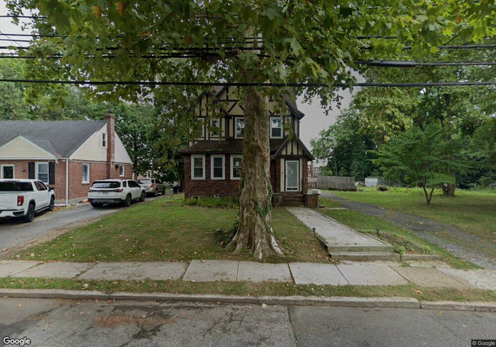 4 Golf Rd, Darby, PA 19023 - photo 1