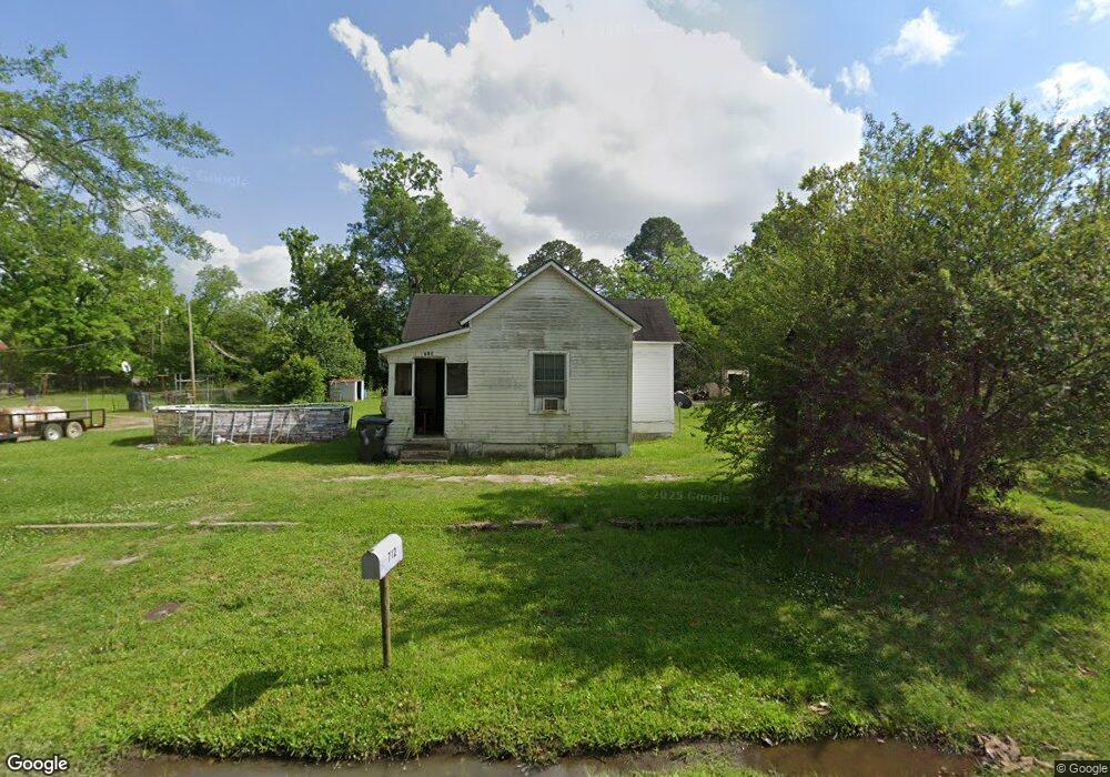 712 W Chattahoochee St, Fitzgerald, GA 31750 - photo 1