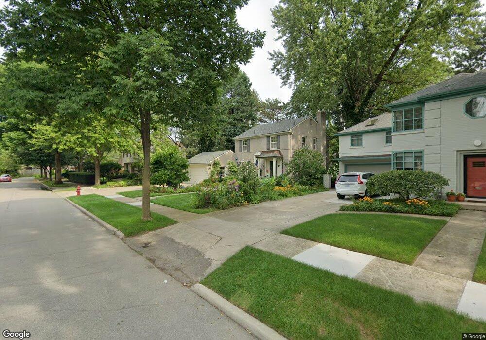 74 Cambridge Rd, Grosse Pointe Farms, MI 48236 - photo 1