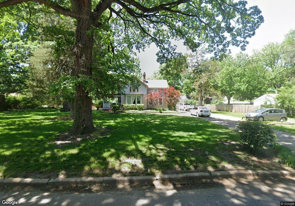 1127 SW MacVicar Ave, Topeka, KS 66604 - photo 1