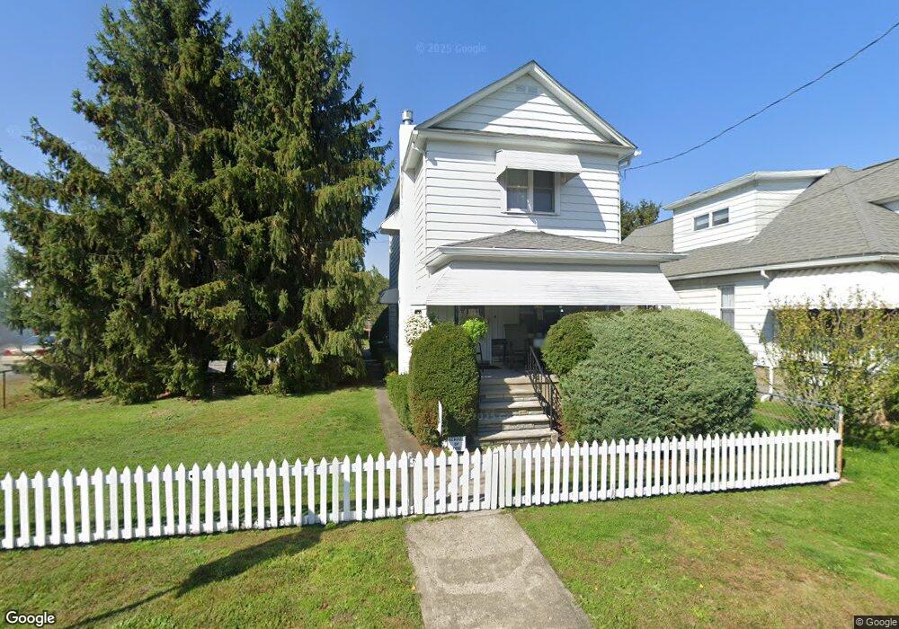 232 Center St, Dupont, PA 18641 - photo 1