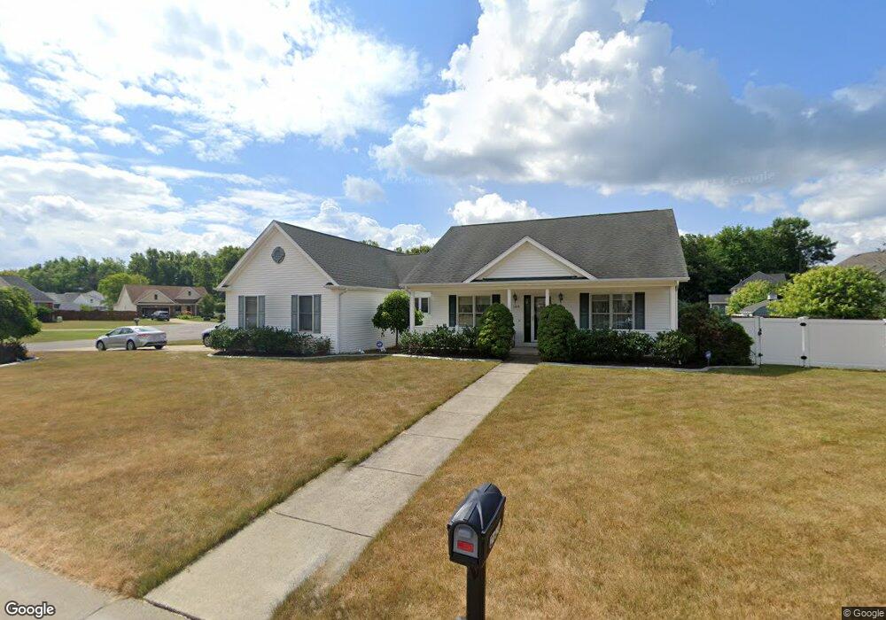 2628 Pinelake Dr, Niagara Falls, NY 14304 - photo 1