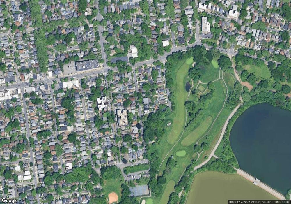 35 University Place, Staten Island, NY 10301 - photo 1