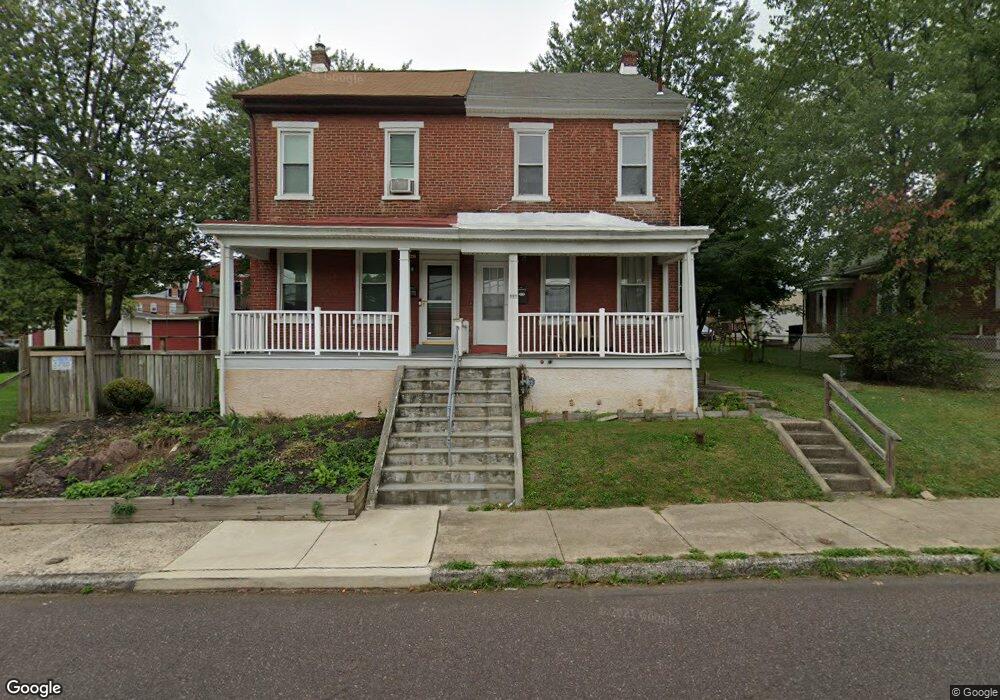 607 Glasgow St, Pottstown, PA 19464 - photo 1