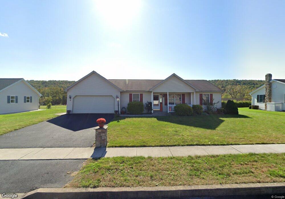 307 Barnett St, New Bloomfield, PA 17068 - photo 1