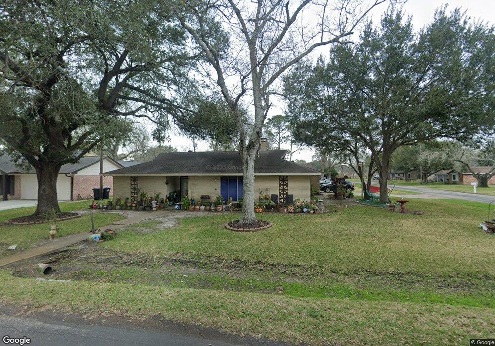 1523 Highland Dr, Alvin, TX 77511 - photo 1