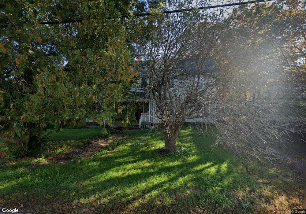 11 N Brookfield Rd, Barre, MA 01005 - photo 1