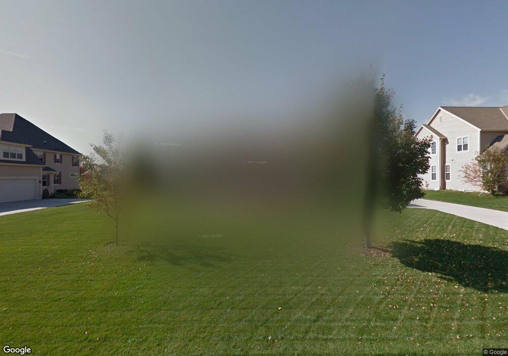 W130N6671 Daylily Dr, Menomonee Falls, WI 53051 - photo 1