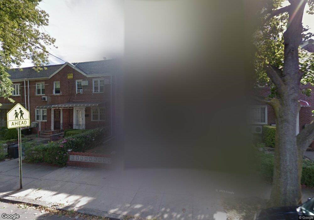 7517 167th St, Fresh Meadows, NY 11366 - photo 1