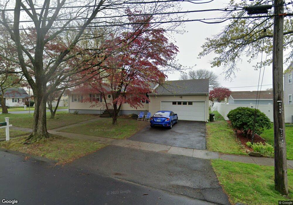 75 Deerfield Dr, Stratford, CT 06614 - photo 1