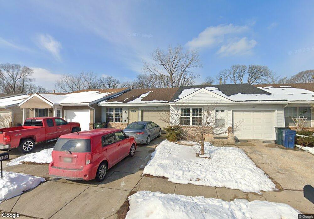 1104 Stratford Ln, Algonquin, IL 60102 - photo 1