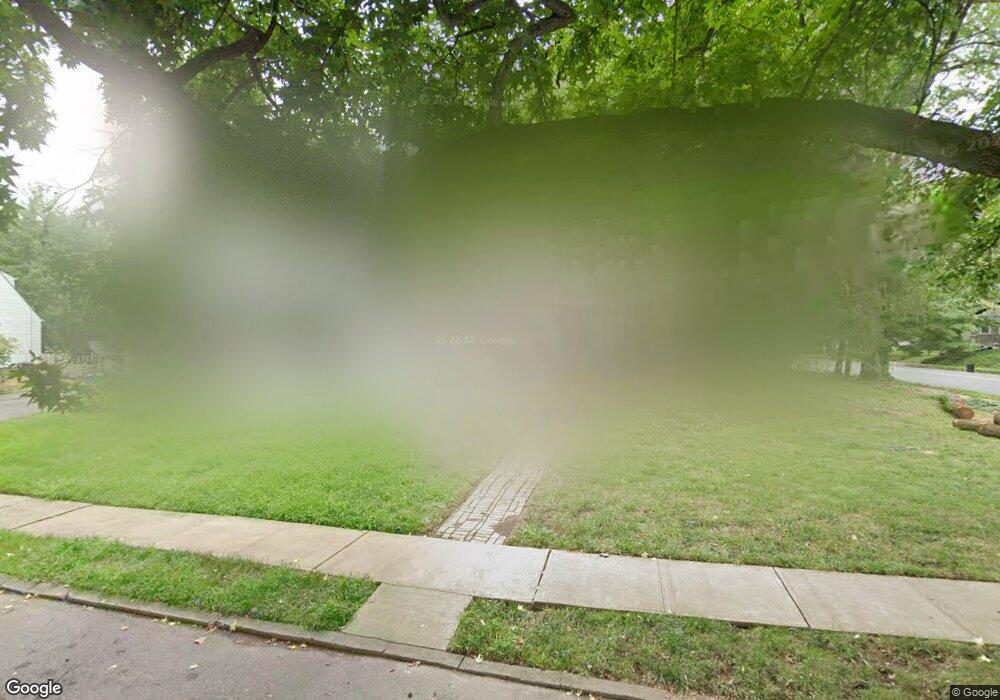 111 Clarendon Ct, Metuchen, NJ 08840 - photo 1