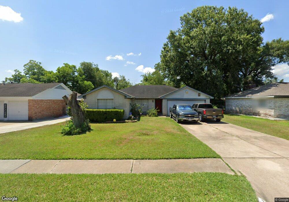 1207 Rainy River Dr, Houston, TX 77088 - photo 1