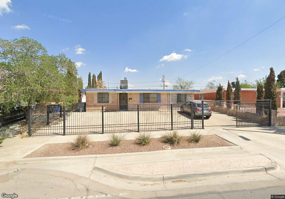 2200 Solano Dr, El Paso, TX 79935 - photo 1