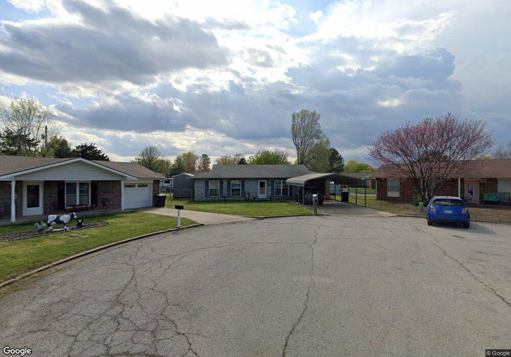 101 E Pine Ct, Skiatook, OK 74070 - photo 1