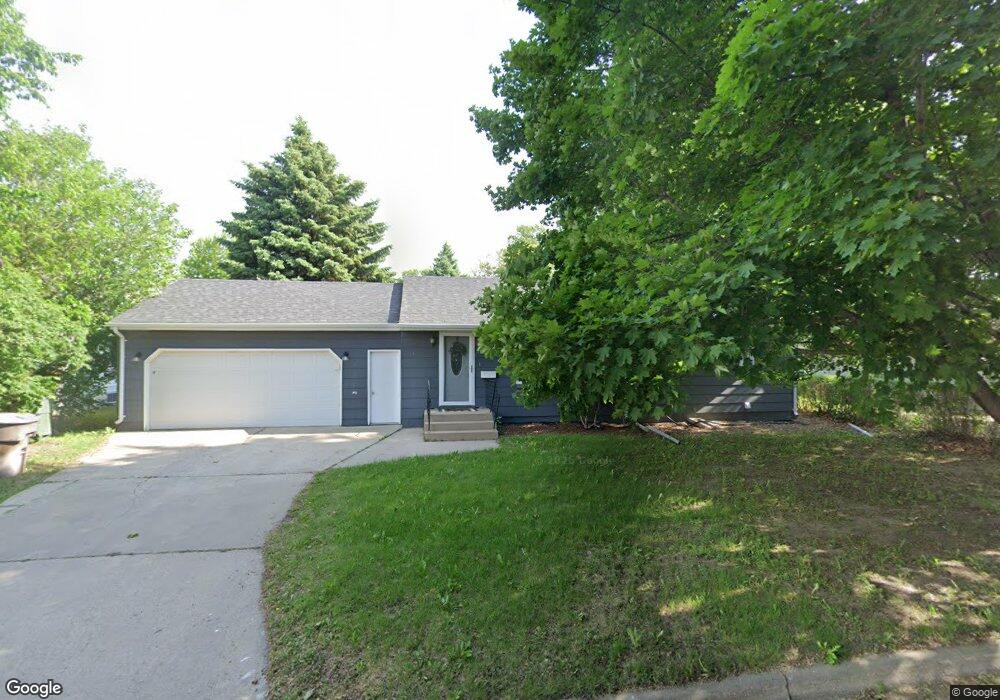 1306 E 2nd Ave, Mitchell, SD 57301 - photo 1