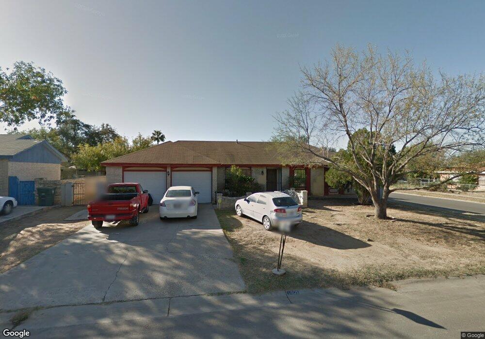 1401 Hibiscus Ln, Laredo, TX 78041 - photo 1