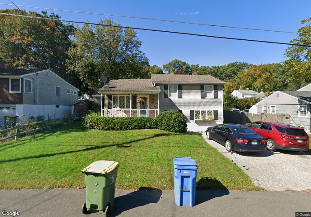 98 Shadee Ln, Waterbury, CT 06706 - photo 1