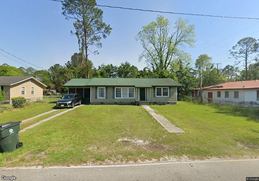 803 Mitchell St E, Douglas, GA 31533 - photo 1