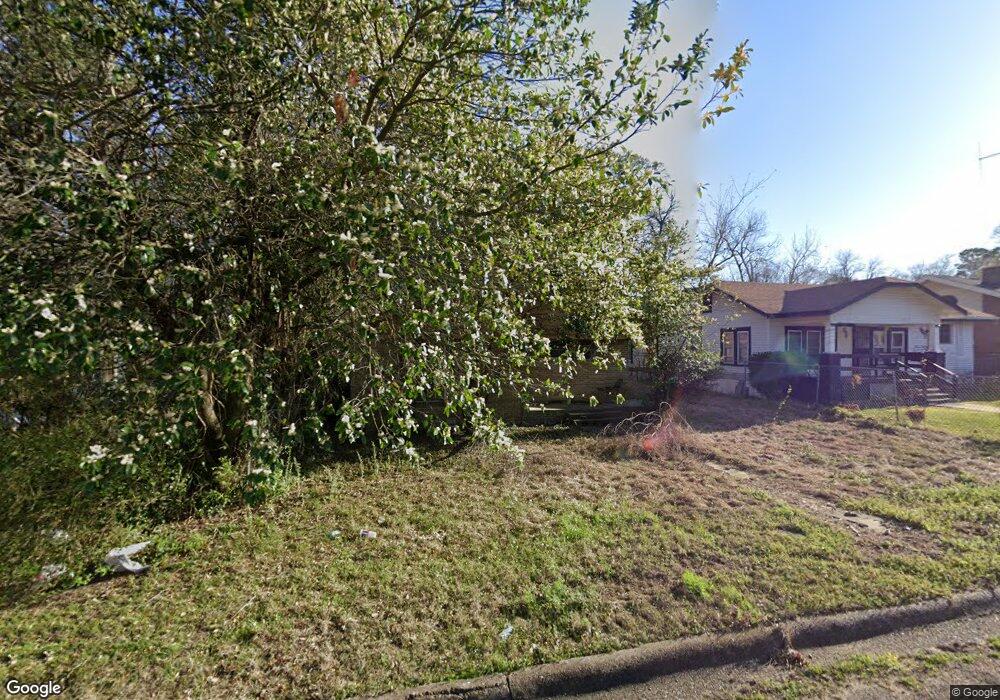 1413 W 10th St, Texarkana, TX 75501 - photo 1