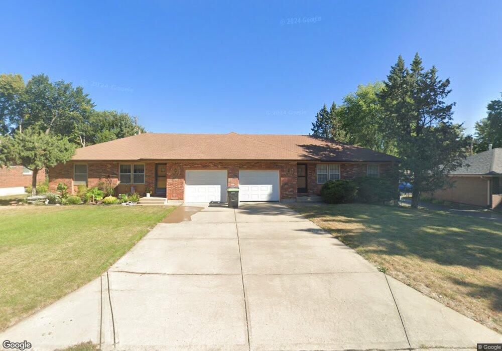 907 NW Mock Ave unit A, Blue Springs, MO 64015 - photo 1