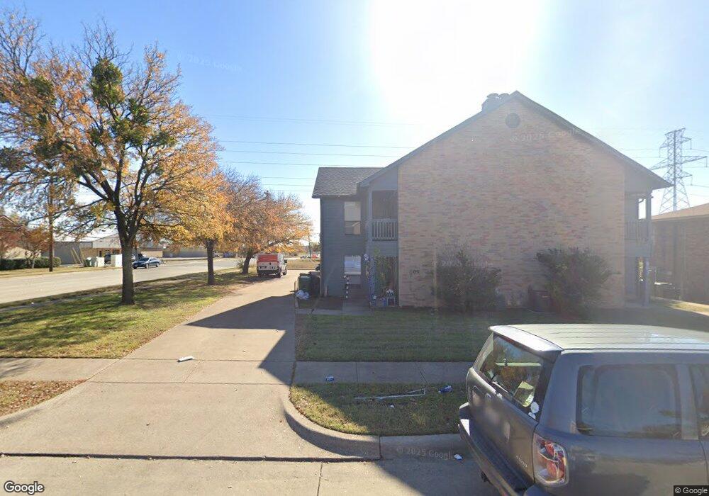 801 Treadwell Ct unit A, Hurst, TX 76053 - photo 1