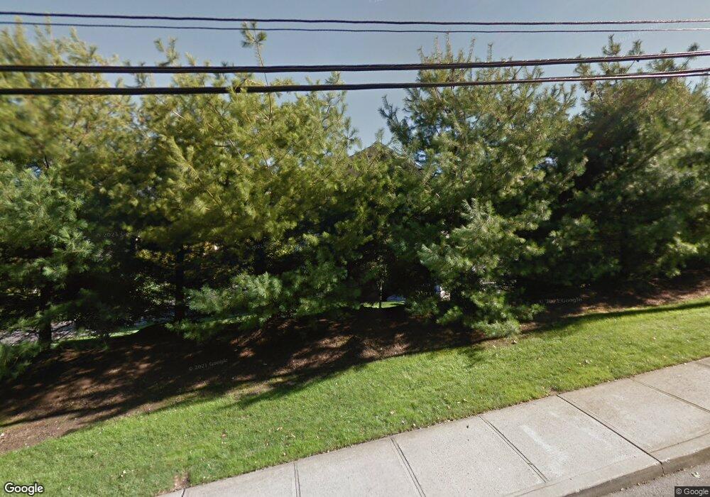 3 Crestview Ln, Danbury, CT 06810 - photo 1