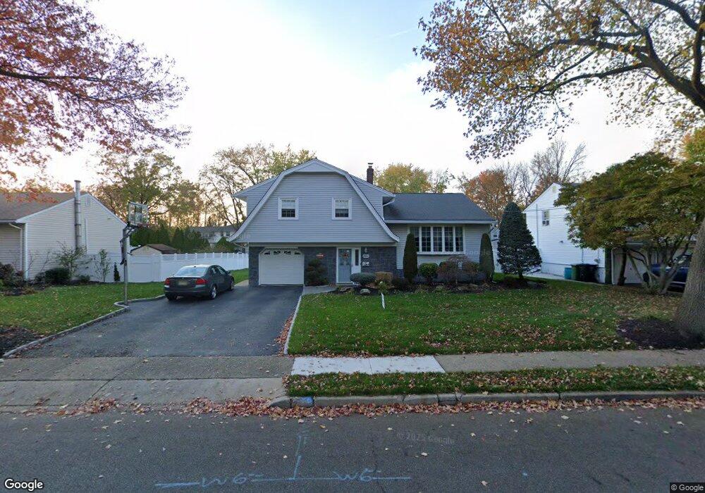 275 Oakwood Dr, Paramus, NJ 07652 - photo 1