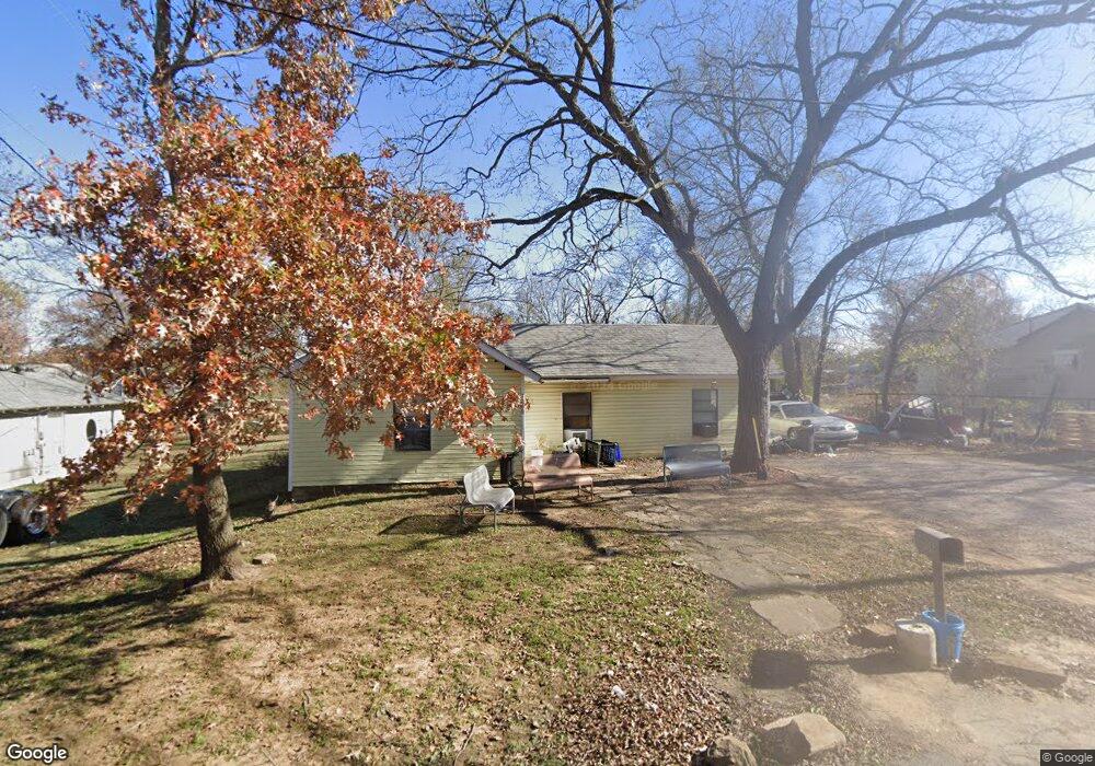 1008 S 2nd St, Henryetta, OK 74437 - photo 1