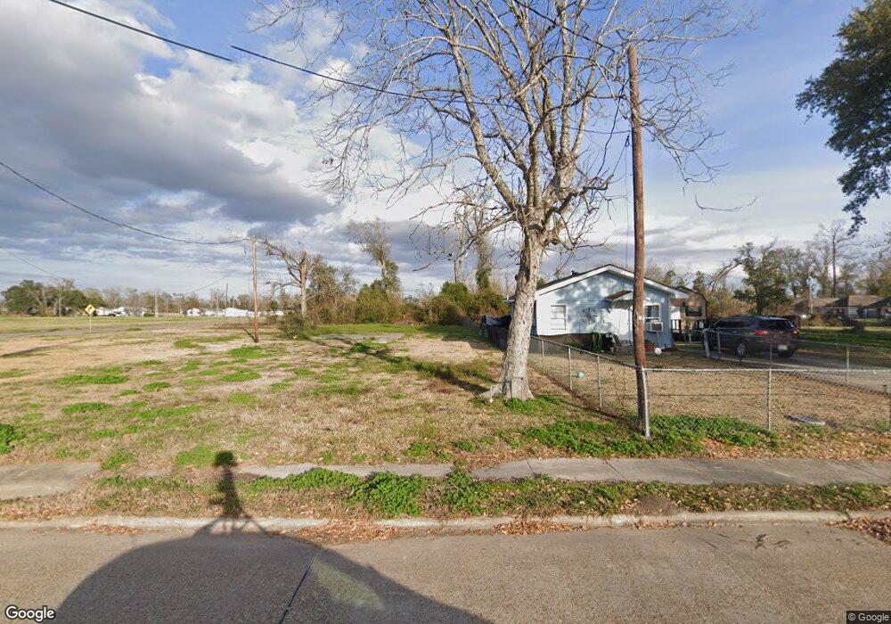 213 S Cherry St, Lake Charles, LA 70601 - photo 1